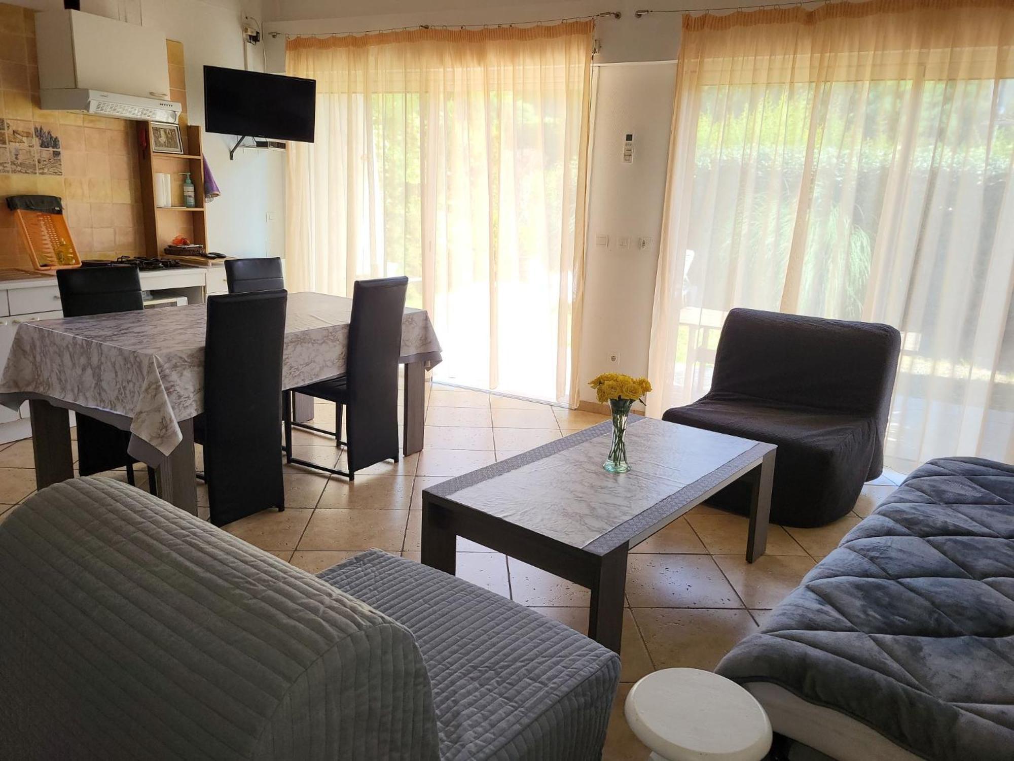 la Soleiade Gites 2à4 pers au Lac de Saint-Cassien proximité Cannes Mandelieu la Napoule Frejus St Raphael Montauroux Extérieur photo