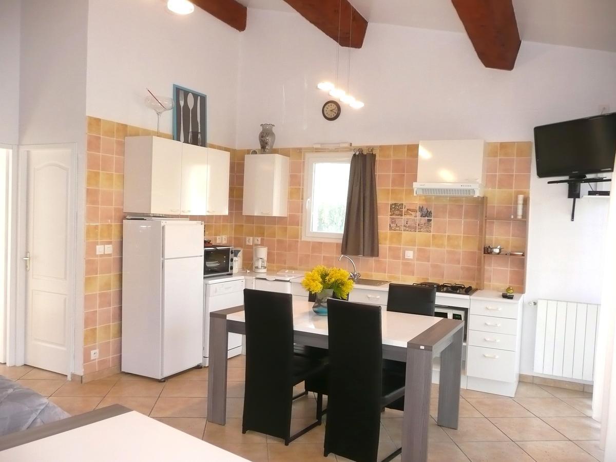 la Soleiade Gites 2à4 pers au Lac de Saint-Cassien proximité Cannes Mandelieu la Napoule Frejus St Raphael Montauroux Extérieur photo